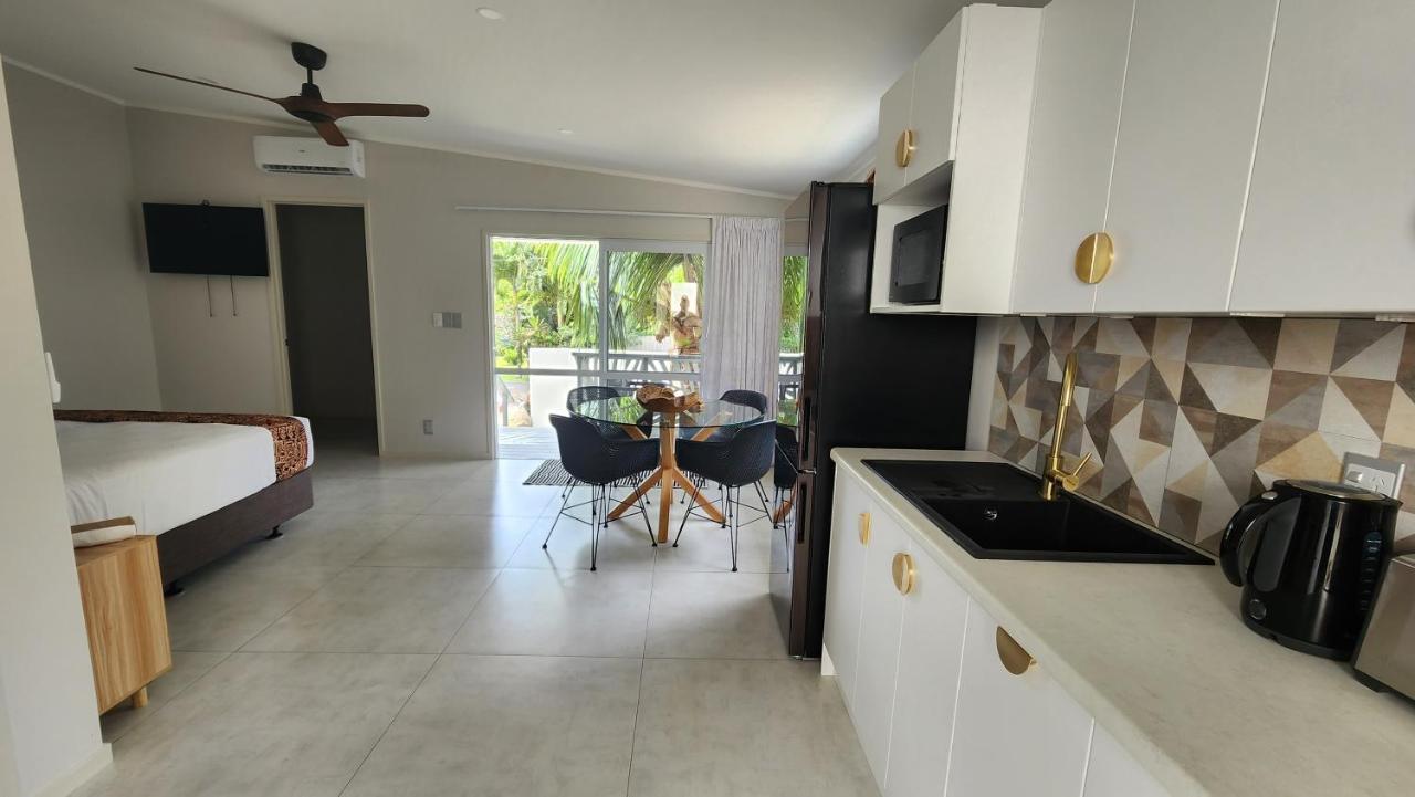 Studio Varia Rarotonga Luaran gambar